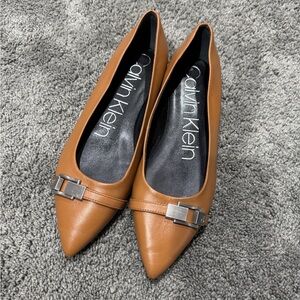 NWOT Calvin Klein Tan Leather Flats with Silver Buckle